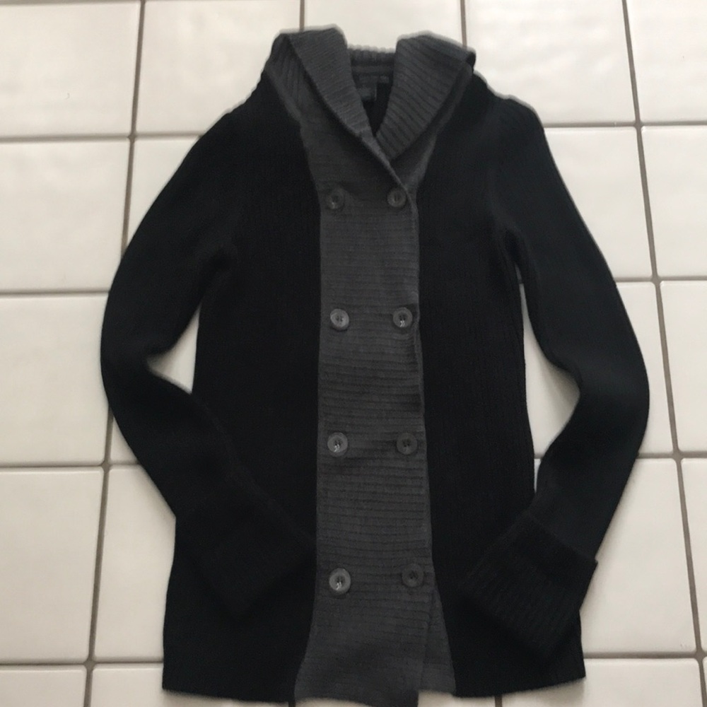 Sweater - Picture 1 of 2